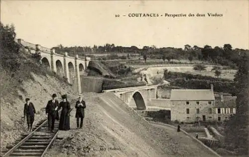 Ak Coutances Manche,  zwei Viadukte, Landschaft, Spaziergänger, Eisenbahnschienen