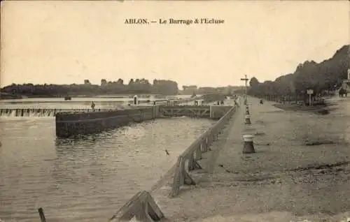 Ak Ablon Calvados, Barrage und Ecluse, Flussufer, Bäume, Weg, ruhiger Ort