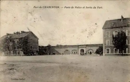 CPA Charenton Cher, Poste de Police et Sortie du Fort