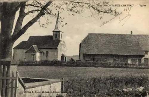 Ak Montreux Château Territoire de Belfort, Kirche im Vordergrund, ländliche Szenerie, blauer Himm