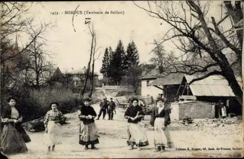 Ak Meroux Territoire de Belfort, Straßenansicht, Einheimische