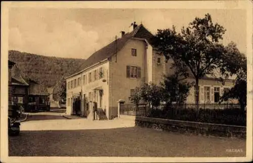 Ak Rougemont Doubs, Vorderseite mit Restaurant Bardin, Gebäude, Bäumen, Straße