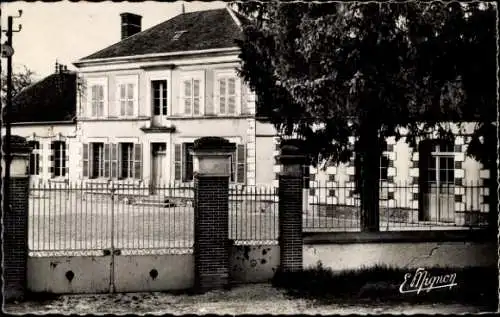 Ak Villemer Seine et Marne, Historisches Gebäude, Zaun, Garten