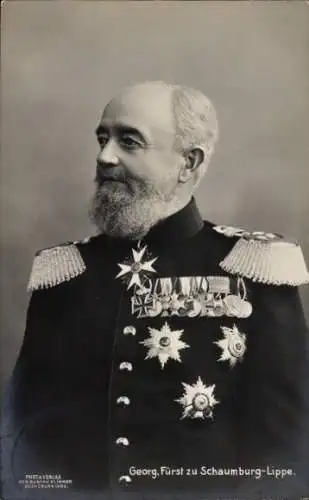 Ak Georg, Fürst zu Schaumburg-Lippe, Portrait in Uniform, Orden