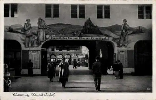 Ak Chemnitz in Sachsen, Hauptbahnhof, Passanten