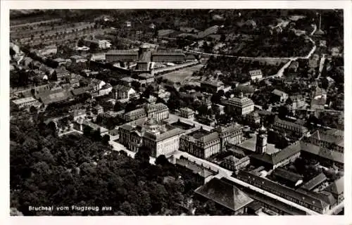 Ak Bruchsal im Kraichgau, Luftaufnahme von  Umgebung, Stadtlandschaft