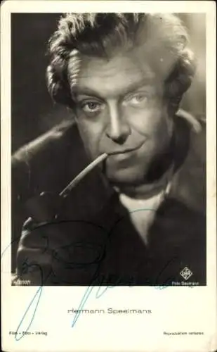 Ak Schauspieler Hermann Speelmans, Portrait mit Pfeife, Ufa Film