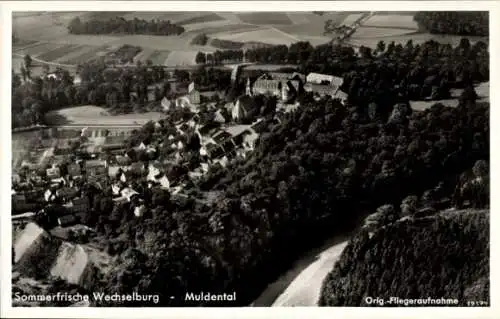 Ak Wechselburg in Sachsen, Luftaufnahme von  Muldental, Sommerfrische, Landschaft
