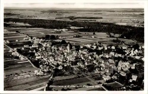 Ak Dietenheim an der Iller Baden Württemberg, Luftaufnahme von   Architektur, ländliche Umgebung