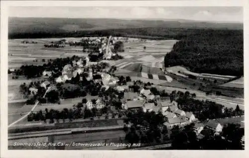 Ak Calw im Schwarzwald, Luftaufnahme von Simmersfeld, Schwarzwald, ländliche Landschaft