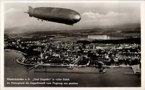 Ak Friedrichshafen am Bodensee, Zeppelin Graf Zeppelin, Flugzeugperspektive, Zeppelinwerft im Hin
