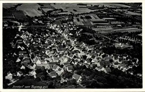 Ak Bondorf in Württemberg, Luftaufnahme von  viele Häuser, ländliche Umgebung