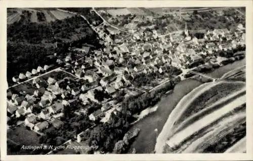 Ak Aldingen in Württemberg, Luftaufnahme des Ortes  Häuser, Fluss, Brücke