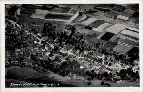 Ak Ebersdorf in Thüringen, Luftaufnahme von  Landschaft, Häuser, Felder