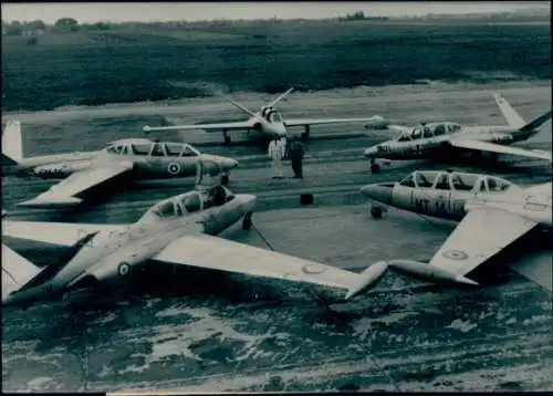 Foto Französische Militärflugzeuge, Air Fouga, Magister