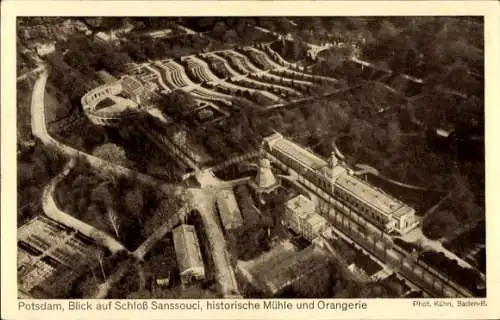 Ak Potsdam, Blick auf Schloß Sanssouci, historische Mühle und Orangerie aus dem Luftschiff Zeppelin