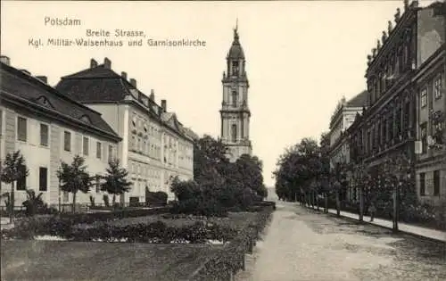 Ak Potsdam, Breite Straße, Königliches Militär Waisenhaus und Garnisonkirche