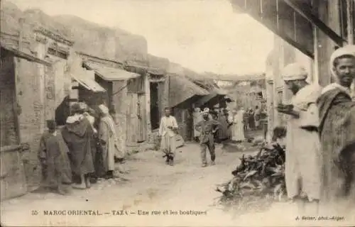 CPA Taza Maroc, Une rue des boutiques