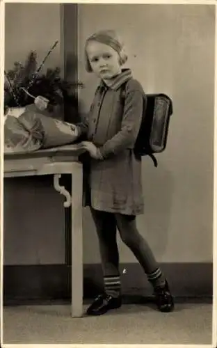 Ak Rodgau in Hessen, Schulfoto von Gisela Machtans am ersten Schultag 1941 in Rodgau