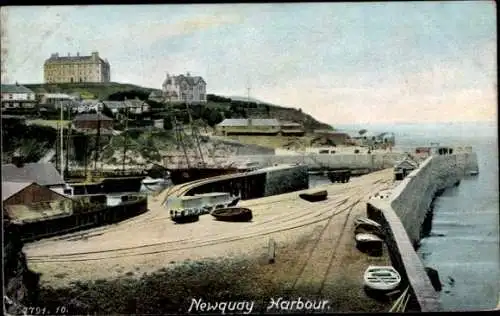 Ak Newquay Cornwall England, Neuer Hafen, Häuser, Boote, Küstenansicht