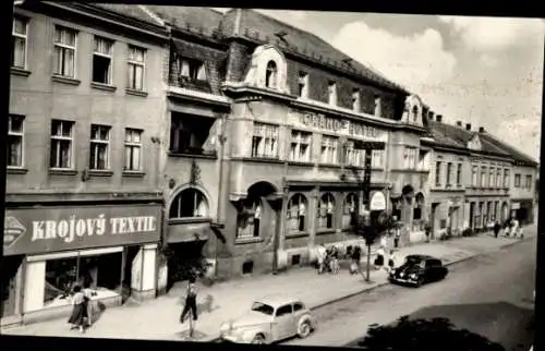 Ak Břeclav Lundenburg Südmähren, KROJOVÝ TEXTIL, GRAND HOTEL, Stadtansicht,  Architektur