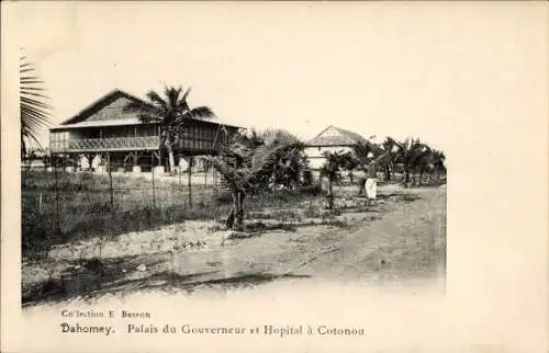 Ak Cotonou Benin, Palais du Gouverneur, Hospital, Bäume, Straße