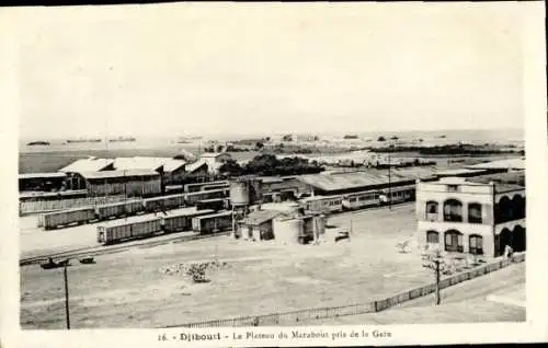 Ak Djibouti Dschibuti, Urlaubsansicht, Bahnhofsgebäude, Hafenansicht