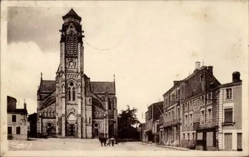 CPA Vallée de la Loire Atlantique, Église