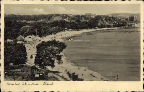 Ak Ostseebad Eckernförde, Strandansicht, Sandstrand, Bäume, Promenade, Ostsee