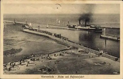 Ak Ostseebad Warnemünde Rostock, Hafeneinfahrt, Schiff, Molen, Segelboote, Küste
