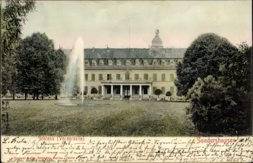 Ak Sondershausen im Kyffhäuserkreis Thüringen, Schloss, Brunnen, Garten, zwei Hauptgebäude, grüne