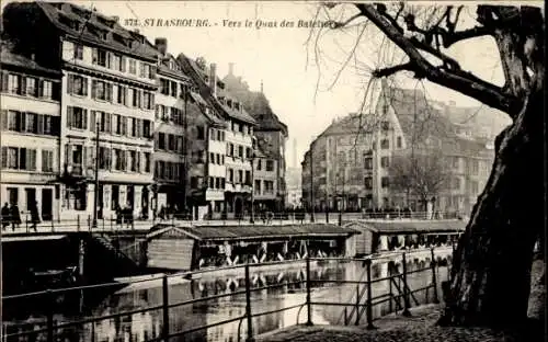 Ak Strasbourg Straßburg Elsass Bas Rhin, Schöne alte Häuser, Wasserweg, Bäume, ruhige Atmosphäre