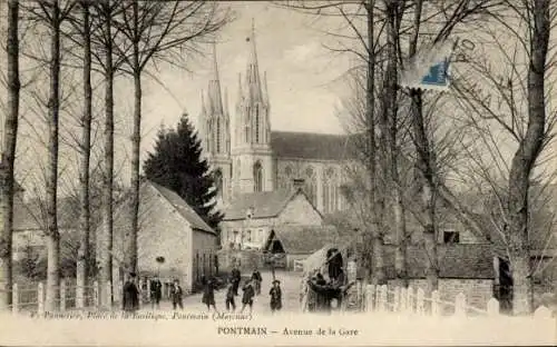 Ak Pontmain Mayenne, Avenue de la Gare, Kirche