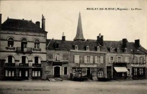 Ak Meslay-du-Maine Mayenne, La Place
