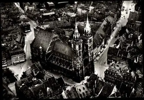 Ak Nürnberg, Bayerische Jubiläums Landesausstellung 1906, Luftaufnahme der St. Lorenzkirche,  Sta