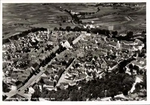 Ak Neumarkt in der Oberpfalz, Luftaufnahme der Stadt,  Architektur, ländliche Umgebung
