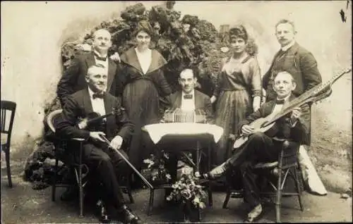 Foto Ak Musikanten, Gruppenfoto