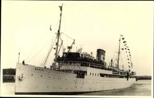 Foto Ak HAPAG Dampfer MS Dania, Passagierschiff