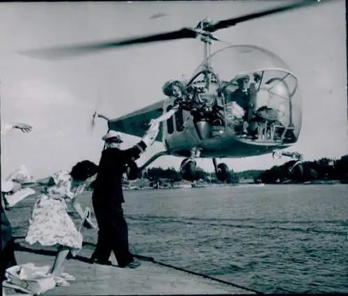 Foto Hubschrauber, Flugzeug, Seemann
