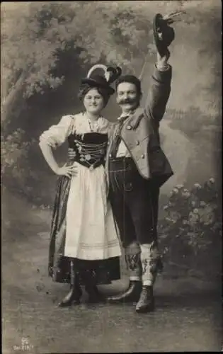 Ak Frau und Mann in bayerischer Tracht, Portrait