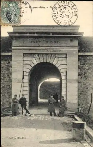 Ak Ivry sur Seine Val de Marne, Fort, Eingang, Soldaten