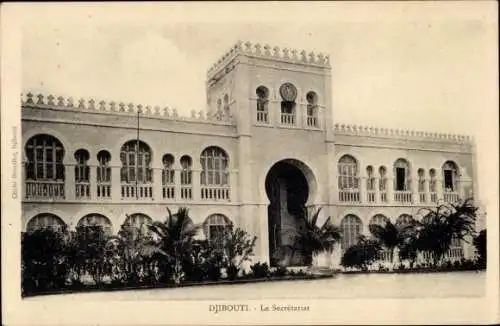 Ak Djibouti Dschibuti, historisches Gebäude, Le Secretariat, schwarz-weiß