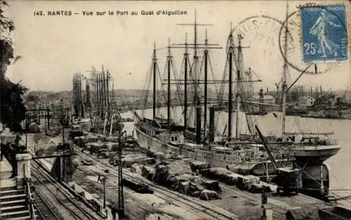 Ak Nantes Loire Atlantique, Hafen, Quai d'Aiguillon, Segelschiffe