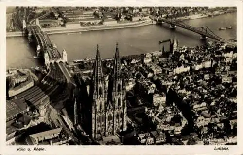 Ak Köln am Rhein, Luftbild von  Kölner Dom, Rhein, Brücke