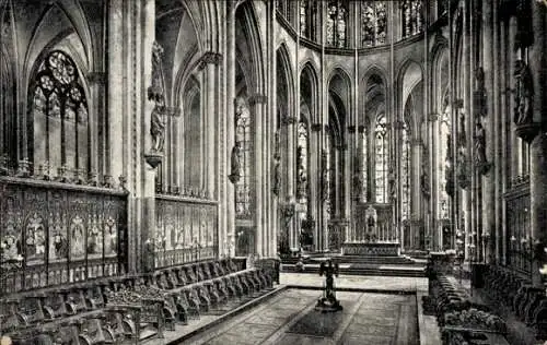 Ak Köln am Rhein, Domblick, hohe gotische Fenster, Kirchenbänke