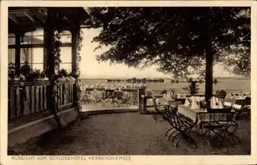 Ak Herrenchiemsee Herreninsel Chiemsee Oberbayern, Aussicht vom Schloss, Hotel  Außengastronomie,