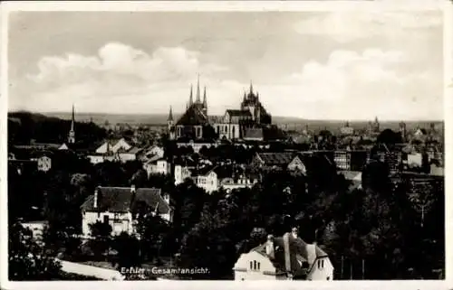 Ak Erfurt in Thüringen, Gesamtansicht von  Kathedrale, alte Gebäude