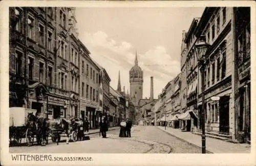Ak Lutherstadt Wittenberg in Sachsen Anhalt, Partie auf der Schlossstraße, Pferdekutsche