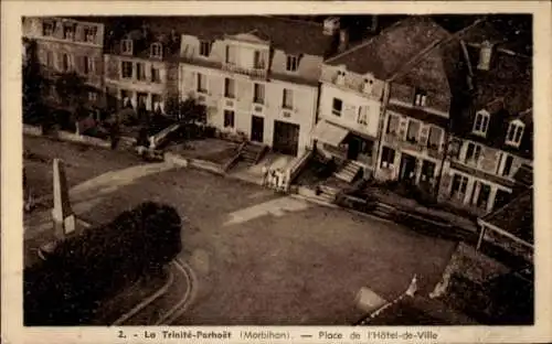 Ak La Trinite-Porhoet Morbihan, Place de l'Hotel-de-Ville
