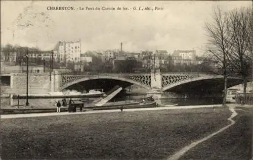 Ak Charenton le Pont Val de Marne, Brücke, Schiffe, Fluss, Stadtansicht